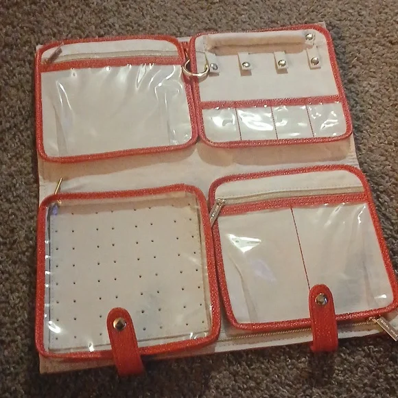 Kendra Scott Red Pebble Leather Jewelry Travel Case - Picture 9 of 16